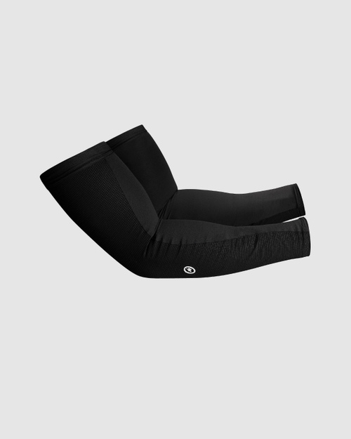 TRAIL Arm Protectors - WARMERS - PROTECTORS | ASSOS Of Switzerland - Official Outlet