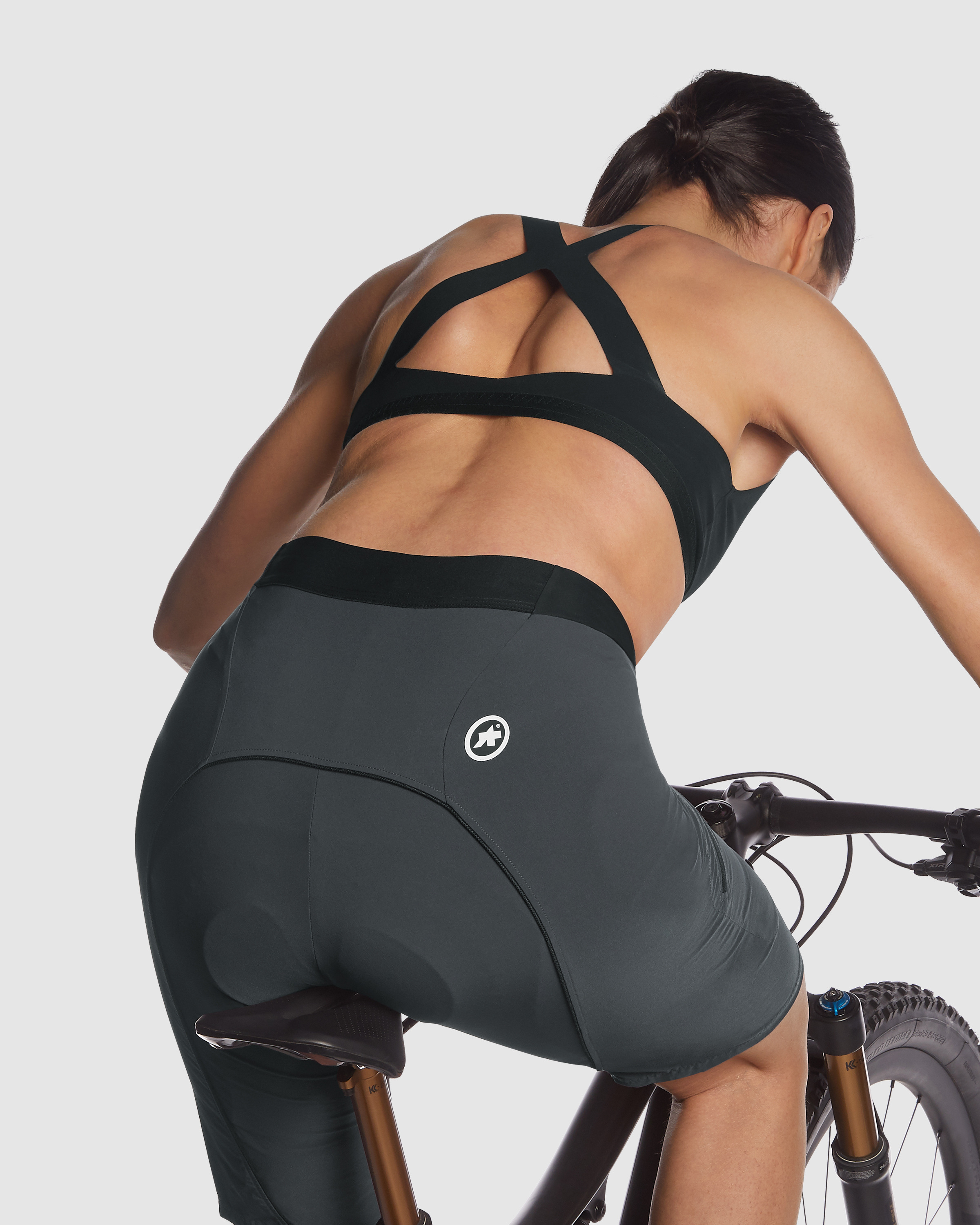 TRAIL Women's Cargo Shorts - ASSOS Of Switzerland - Official Outlet